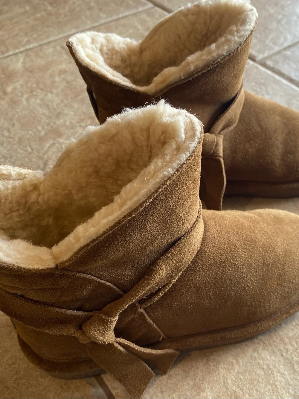 BearPaw suede like